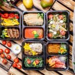 zdravé jídla a potraviny v koncepte krabičkové diéty